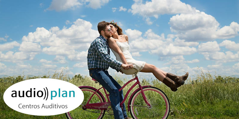 San Valentín: amor por tu salud auditiva en AudioPlan